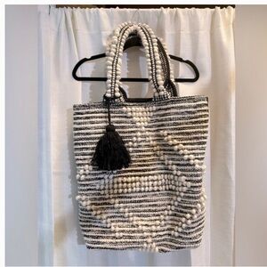 Panache Accessories Black and White Rug Striped Tote Bag 18x18inches BIG